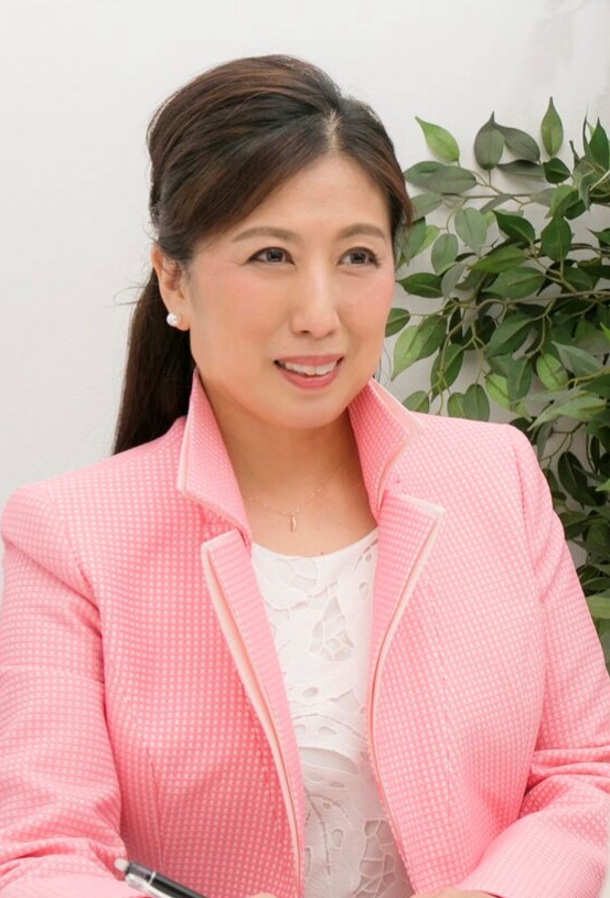 寺門 美和子 教授写真